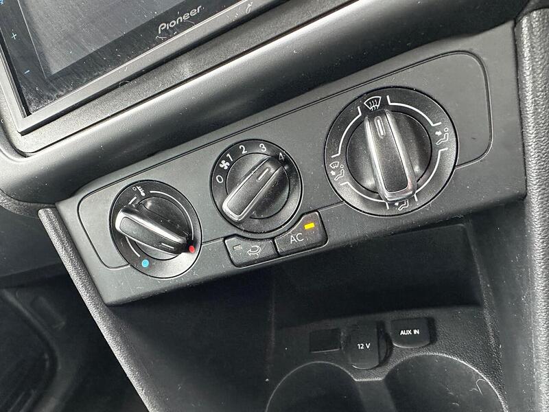 Used Volkswagen Polo 2013 for sale - 77730908: Photo 15