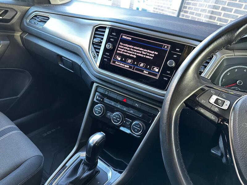 Used Volkswagen T-Roc 2020 for sale - 77132576: Photo 11
