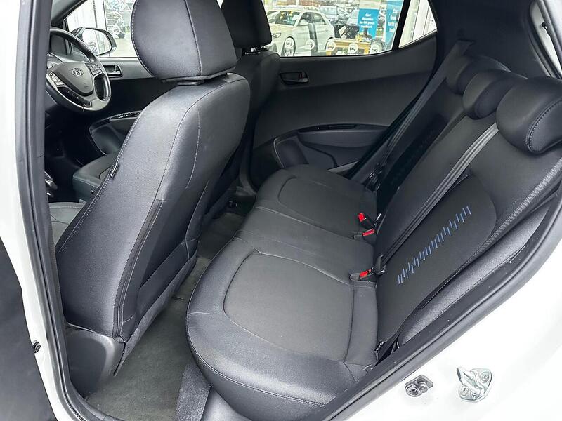 Used Hyundai i10 2018 for sale - 77132499: Photo 14