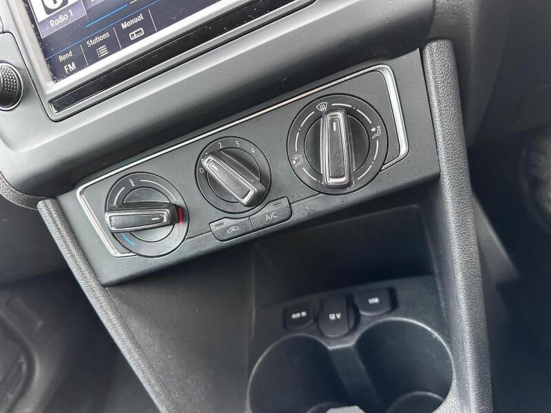 Used Volkswagen Polo 2017 for sale - 77640130: Photo 18