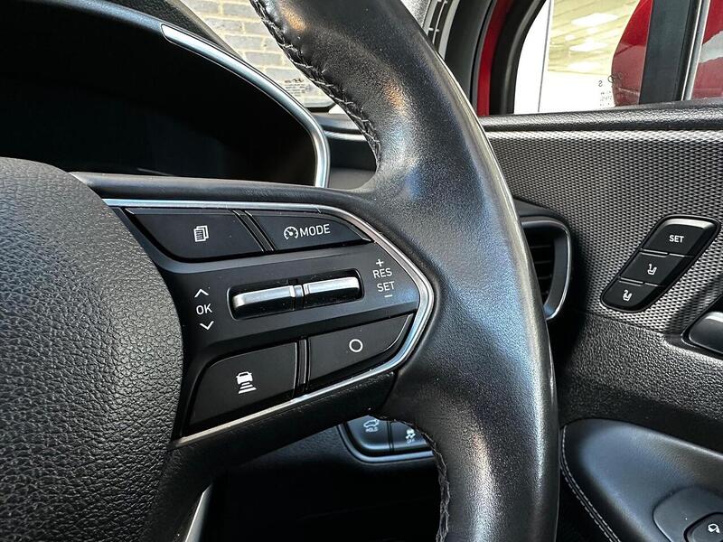 Used Hyundai Santa Fe 2019 for sale - 77132477: Photo 17