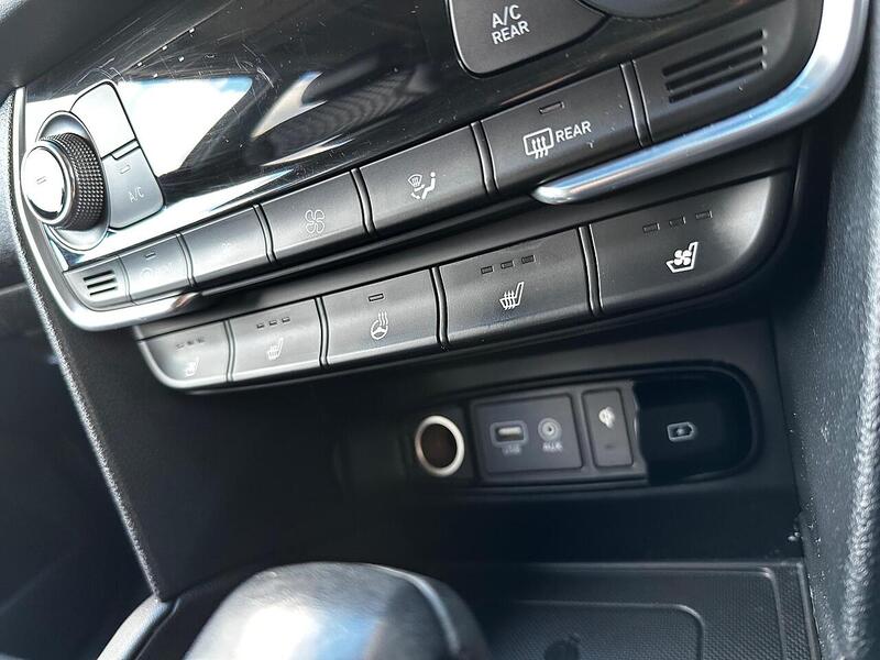 Used Hyundai Santa Fe 2019 for sale - 77132477: Photo 19