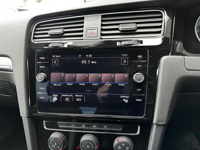 Used Volkswagen Golf 2018 for sale - 77132489: Photo 22