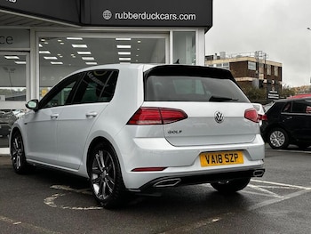 Used Volkswagen Golf 2018 for sale - 77132489: Photo