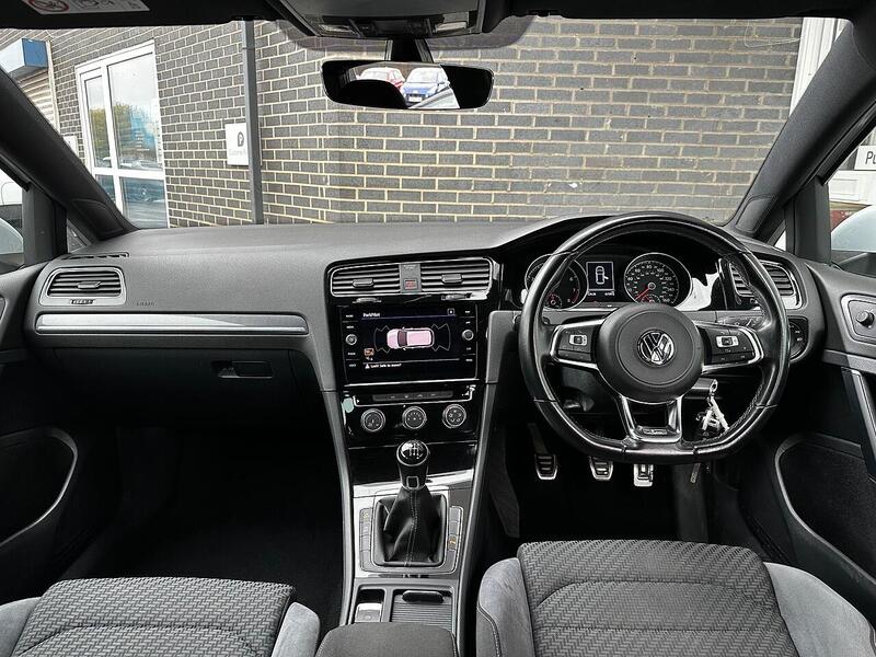 Used Volkswagen Golf 2018 for sale - 77132489: Photo 9