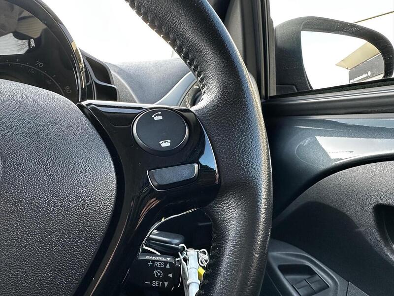 Used Toyota AYGO 2018 for sale - 77781083: Photo 16