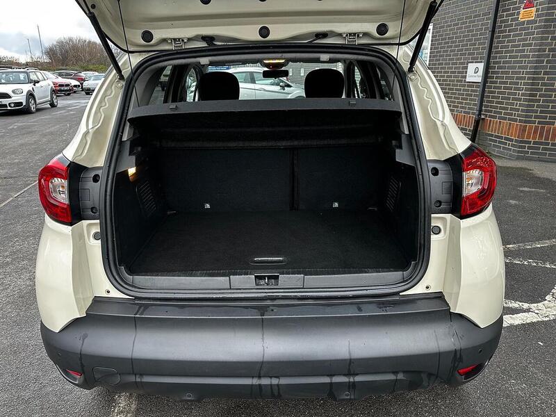 Used Renault Captur 2014 for sale - 77547771: Photo 9