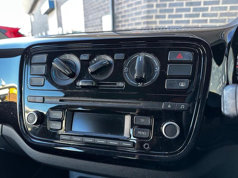 Used Volkswagen up! 2016 for sale - 77172787: Photo 11