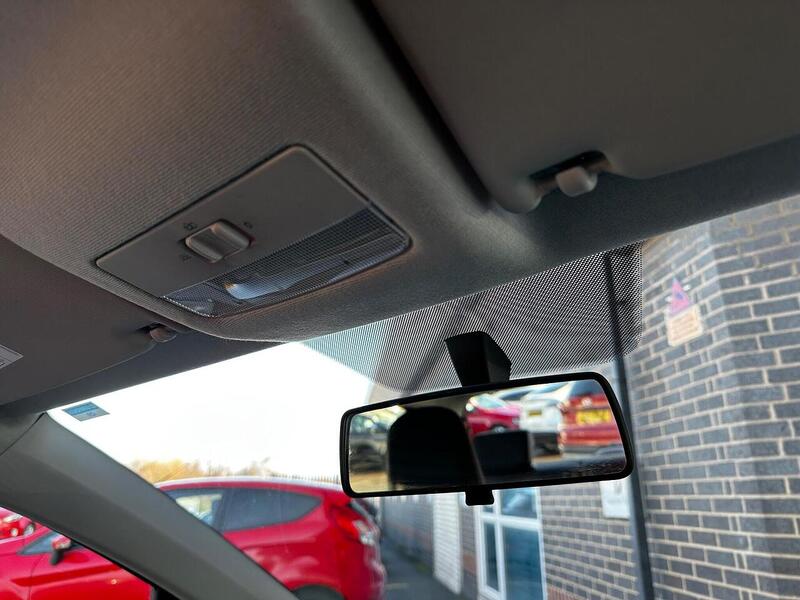 Used Volkswagen up! 2016 for sale - 77172787: Photo 29