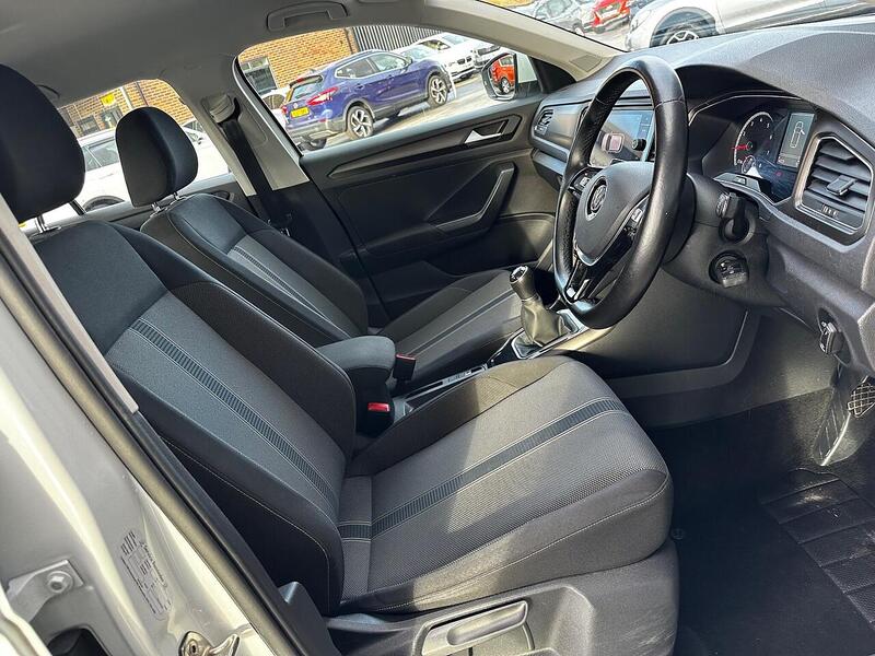 Used Volkswagen T-Roc 2018 for sale - 77132493: Photo 13