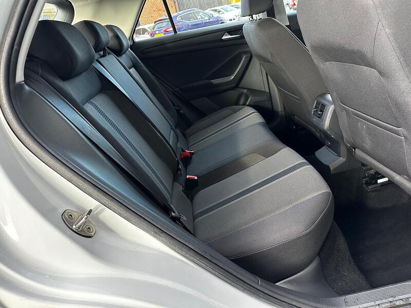 Used Volkswagen T-Roc 2018 for sale - 77132493: Photo 15