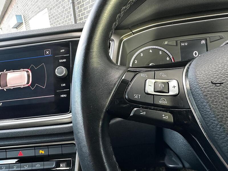 Used Volkswagen T-Roc 2018 for sale - 77132493: Photo 17