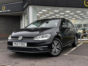Used Volkswagen Golf 2017 for sale - 77356855: Photo