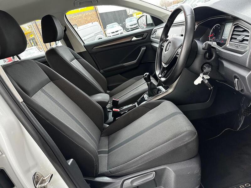 Used Volkswagen T-Roc 2018 for sale - 77132562: Photo 13