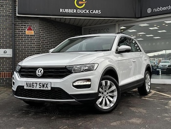 Used Volkswagen T-Roc 2018 for sale - 77132562: Photo