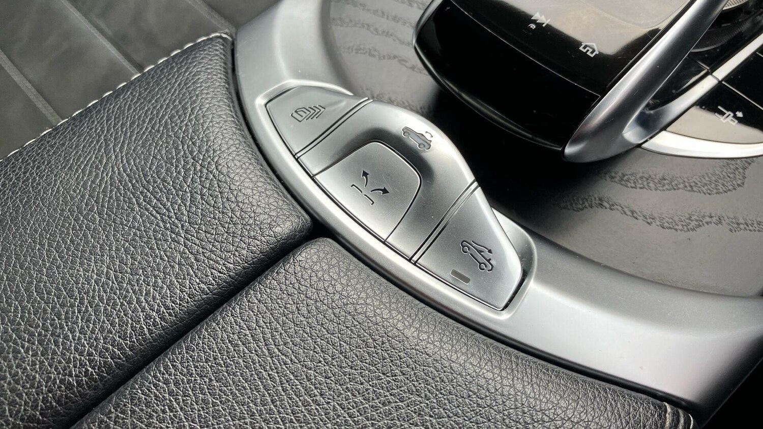 Used Mercedes-Benz C Class 2020 for sale - 77496925: Photo 16