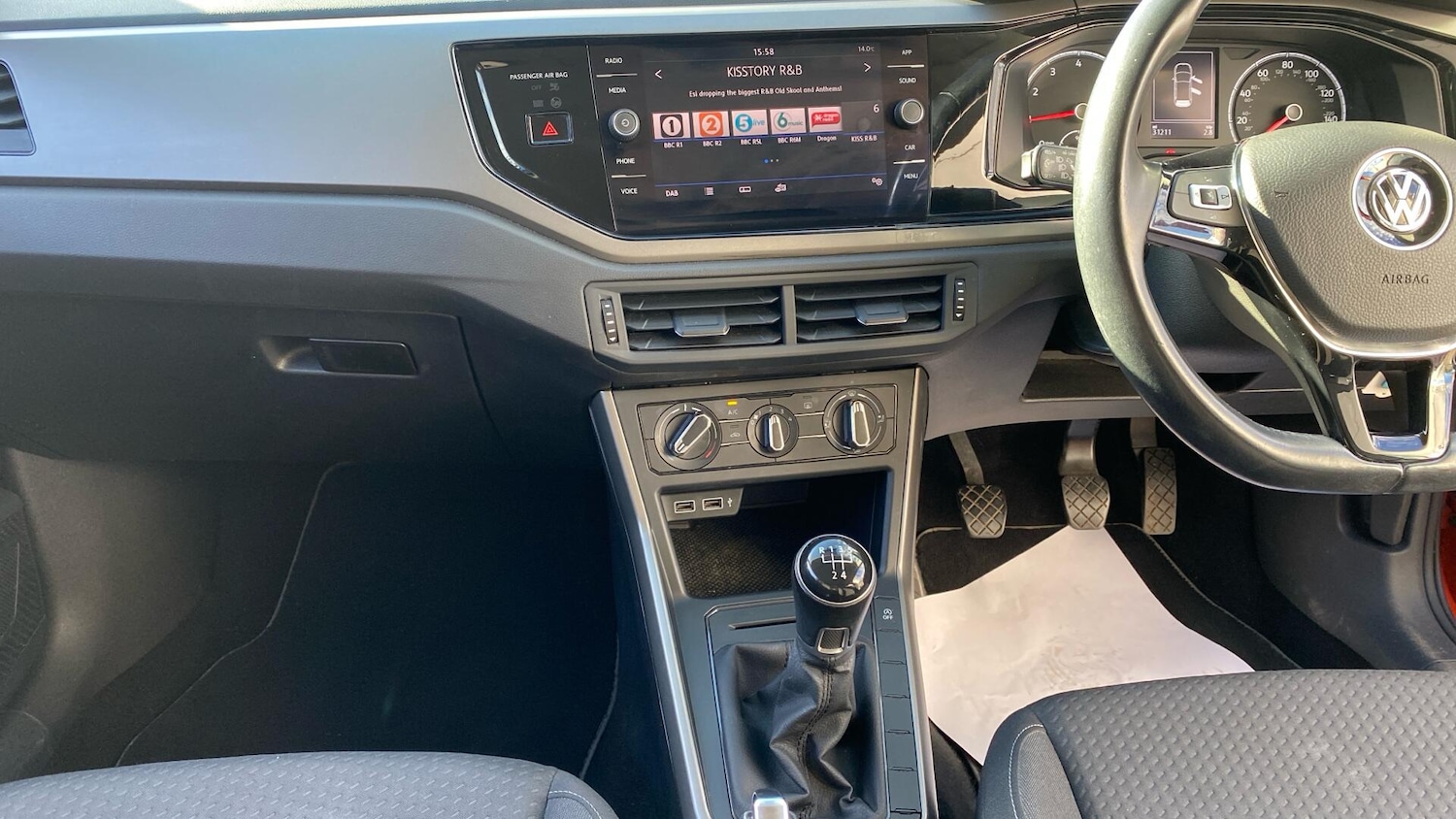 Used Volkswagen Polo 2018 for sale - 76772792: Photo 10