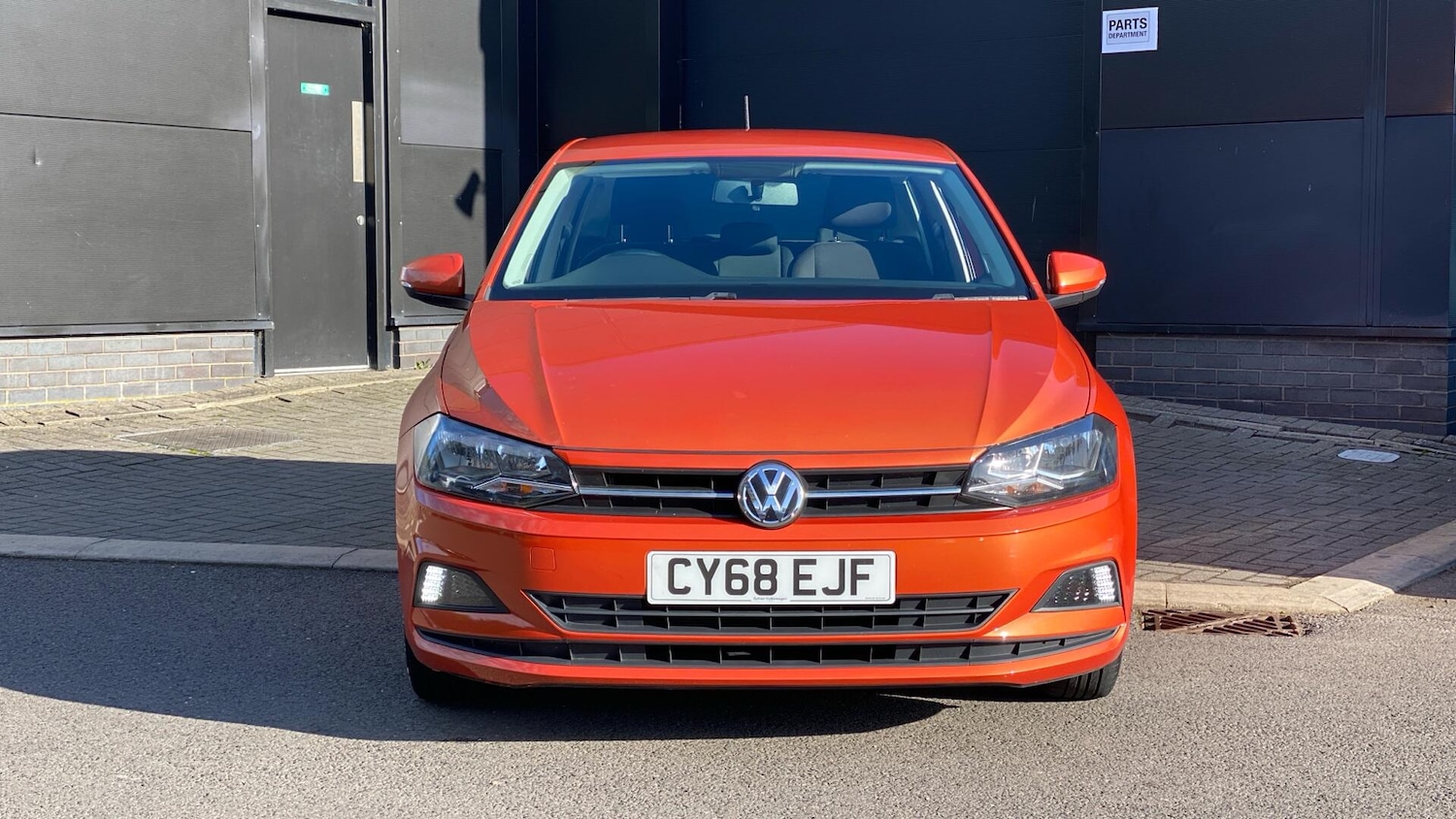 Used Volkswagen Polo 2018 for sale - 76772792: Photo 4