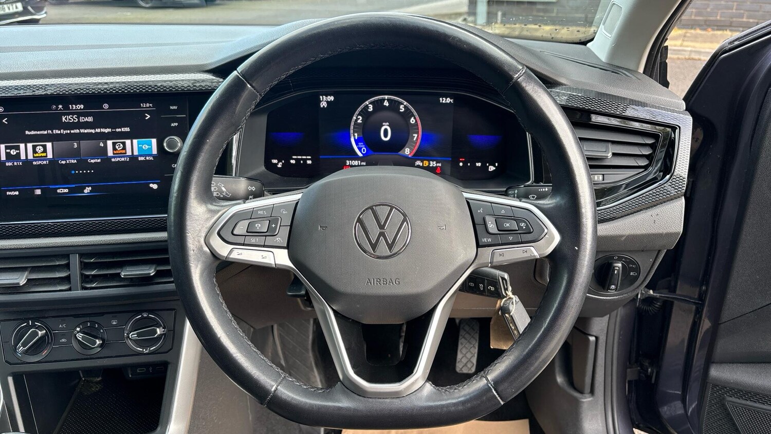 Used Volkswagen Polo 2022 for sale - 76772764: Photo 18