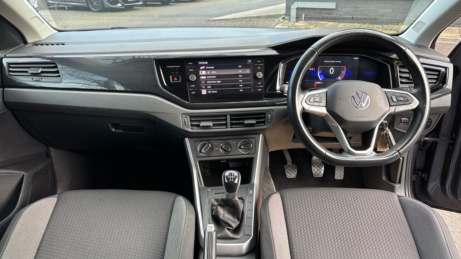 Used Volkswagen Polo 2022 for sale - 76772764: Photo 6