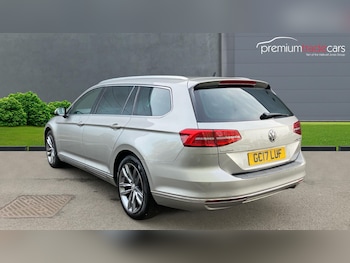 Used Volkswagen Passat 2017 for sale - 77537449: Photo