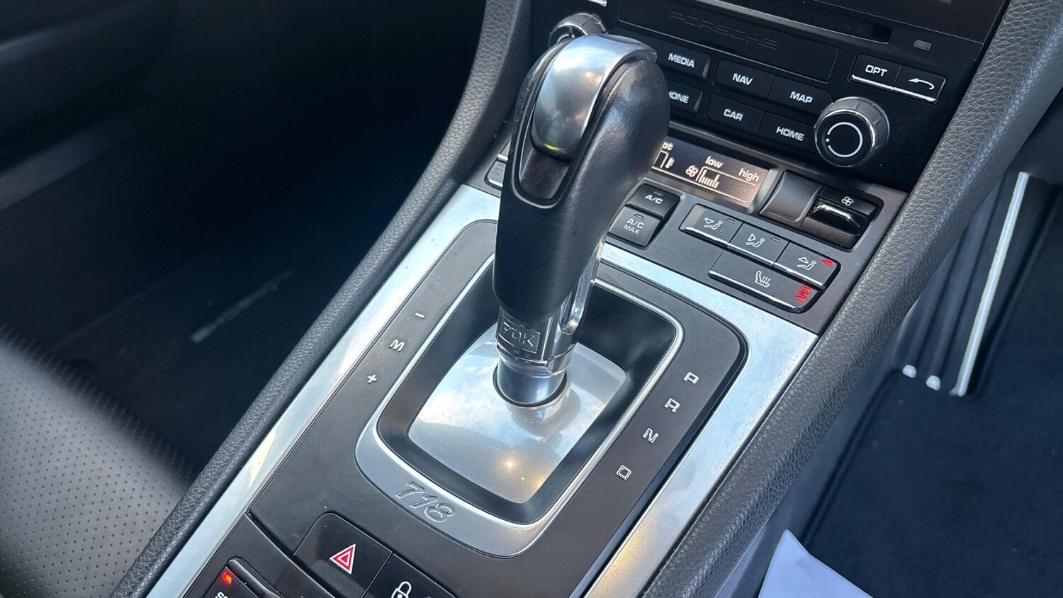 Used Porsche Cayman 2018 for sale - 76772805: Photo 11