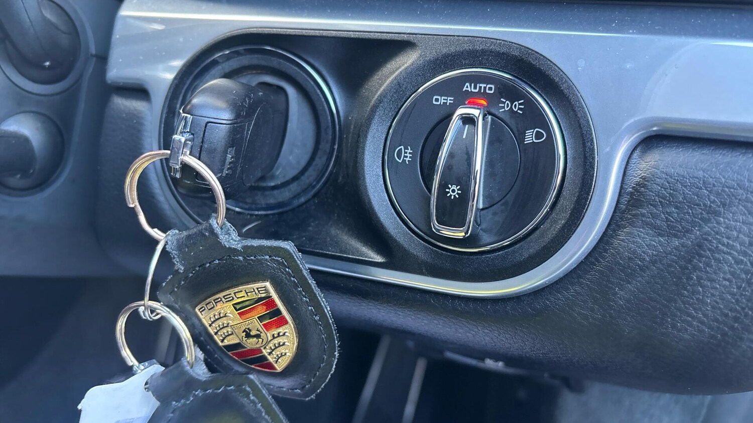 Used Porsche Cayman 2018 for sale - 76772805: Photo 13