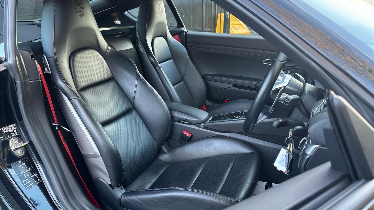 Used Porsche Cayman 2018 for sale - 76772805: Photo 15