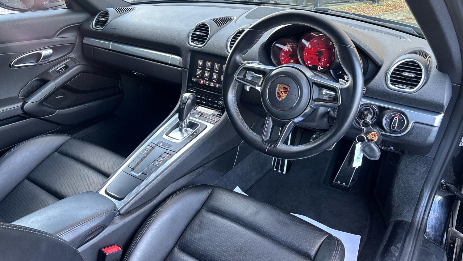 Used Porsche Cayman 2018 for sale - 76772805: Photo 9