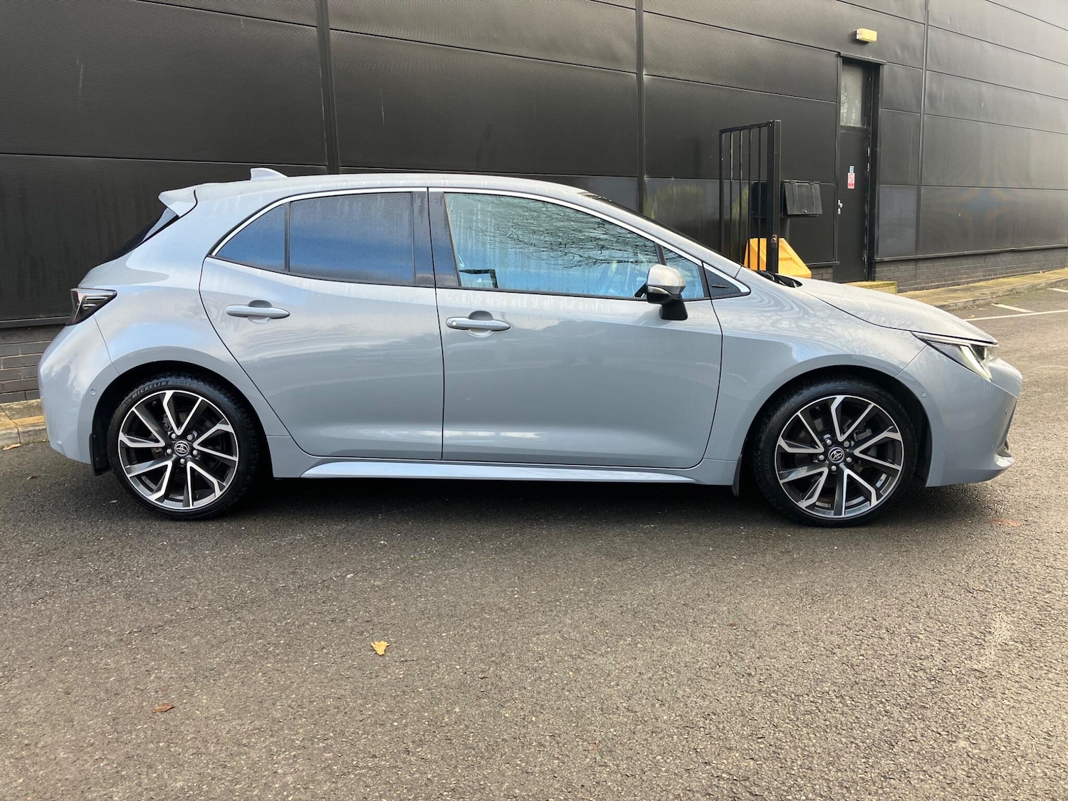 Used Toyota Corolla 2022 for sale - 77015863: Photo 2