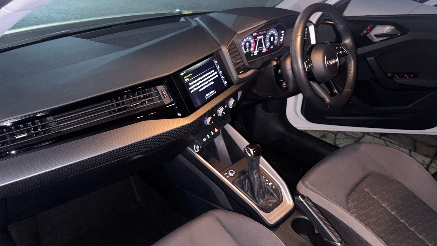 Used Audi A1 2019 for sale - 76772811: Photo 7