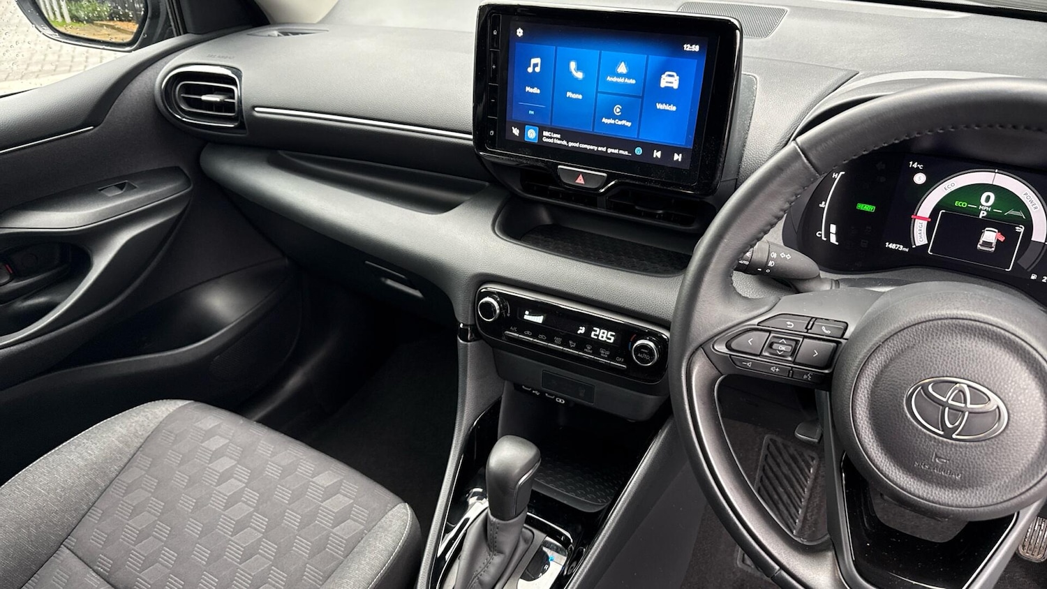 Used Toyota Yaris 2024 for sale - 76772807: Photo 21