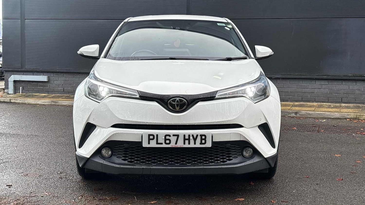 Used Toyota C-HR 2018 for sale - 76781546: Photo 2