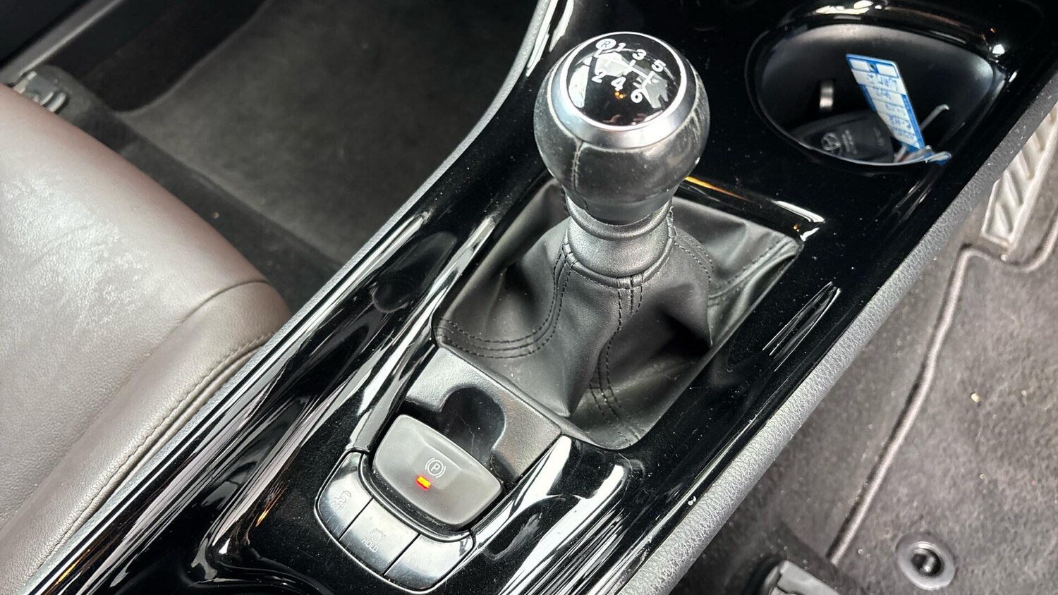 Used Toyota C-HR 2018 for sale - 76781546: Photo 9