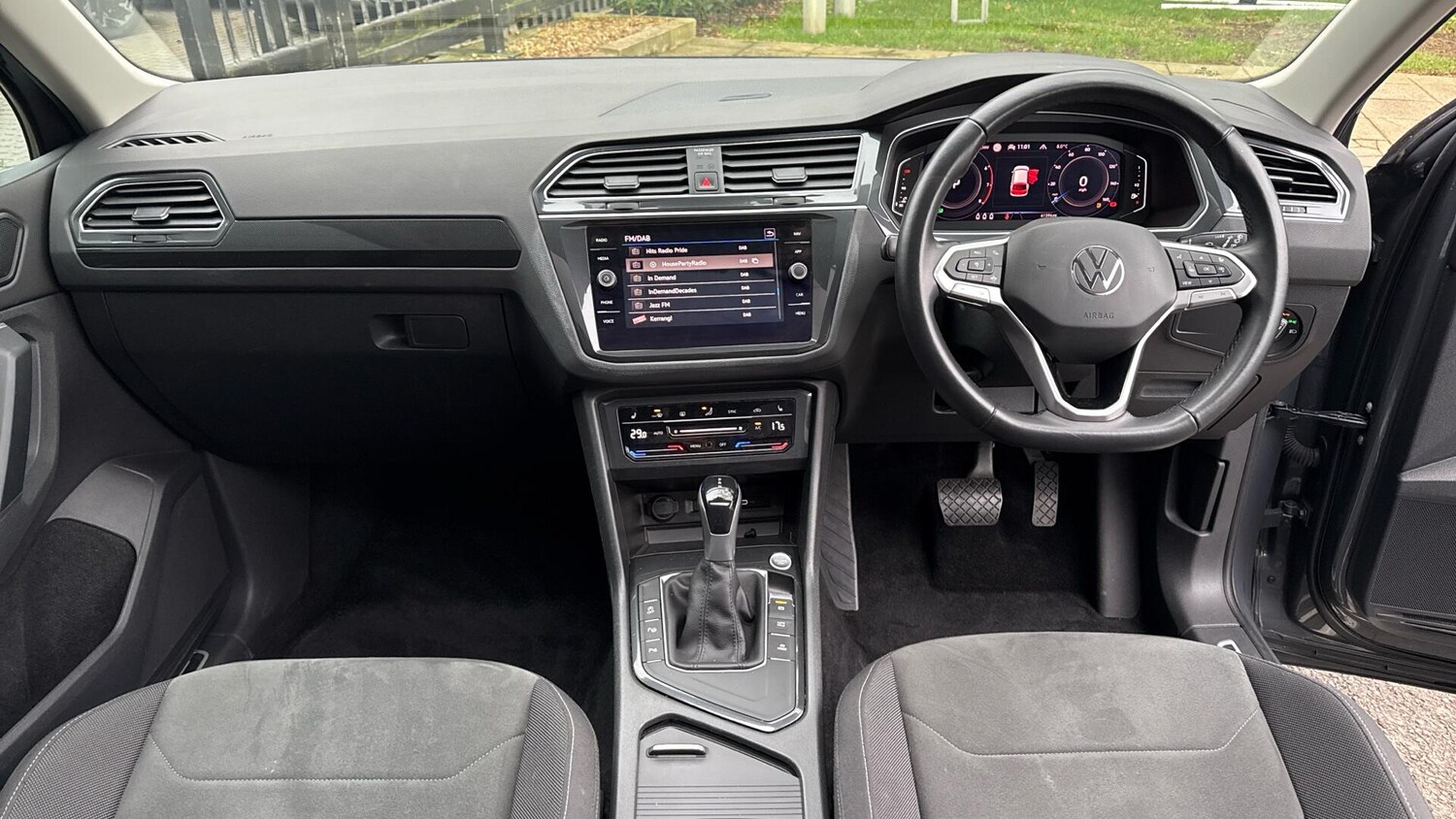 Used Volkswagen Tiguan 2020 for sale - 76772773: Photo 25