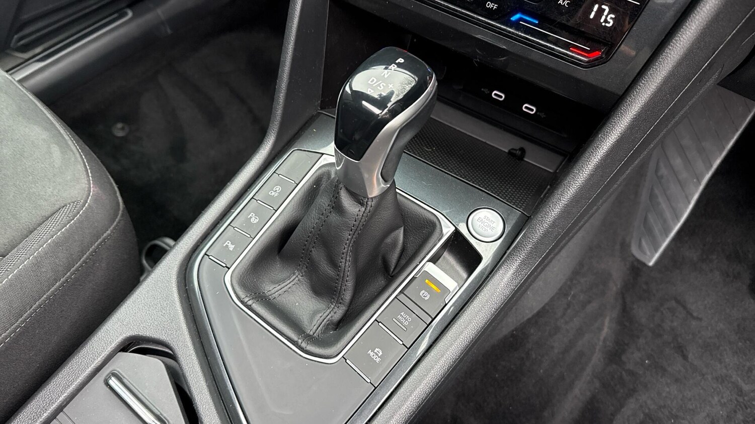 Used Volkswagen Tiguan 2020 for sale - 76772773: Photo 31