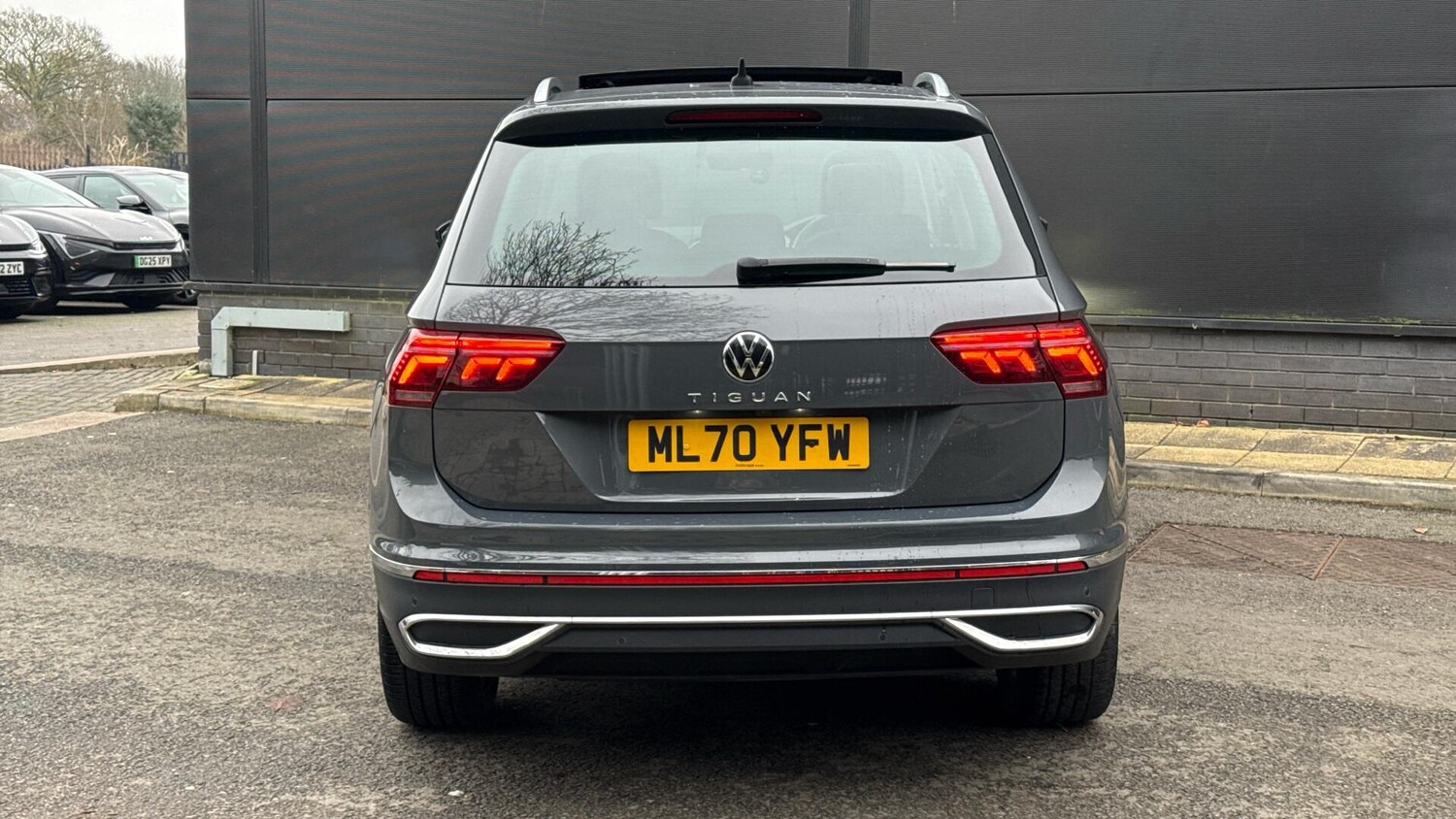 Used Volkswagen Tiguan 2020 for sale - 76772773: Photo 36