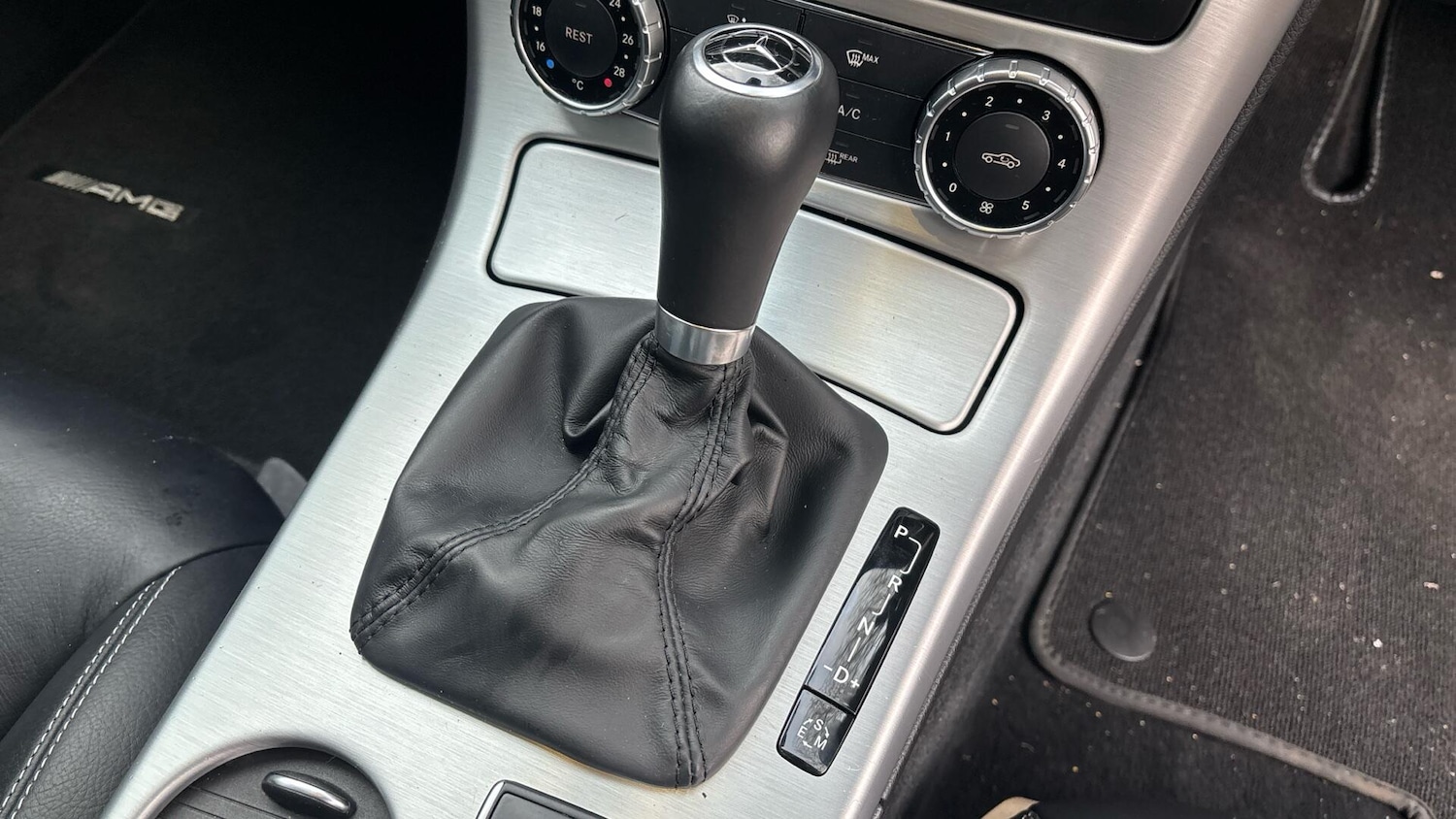 Used Mercedes-Benz SLK 2014 for sale - 76772791: Photo 9