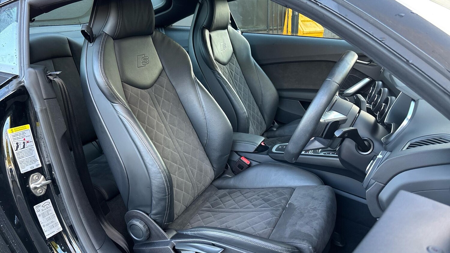 Used Audi TT 2022 for sale - 76772759: Photo 11