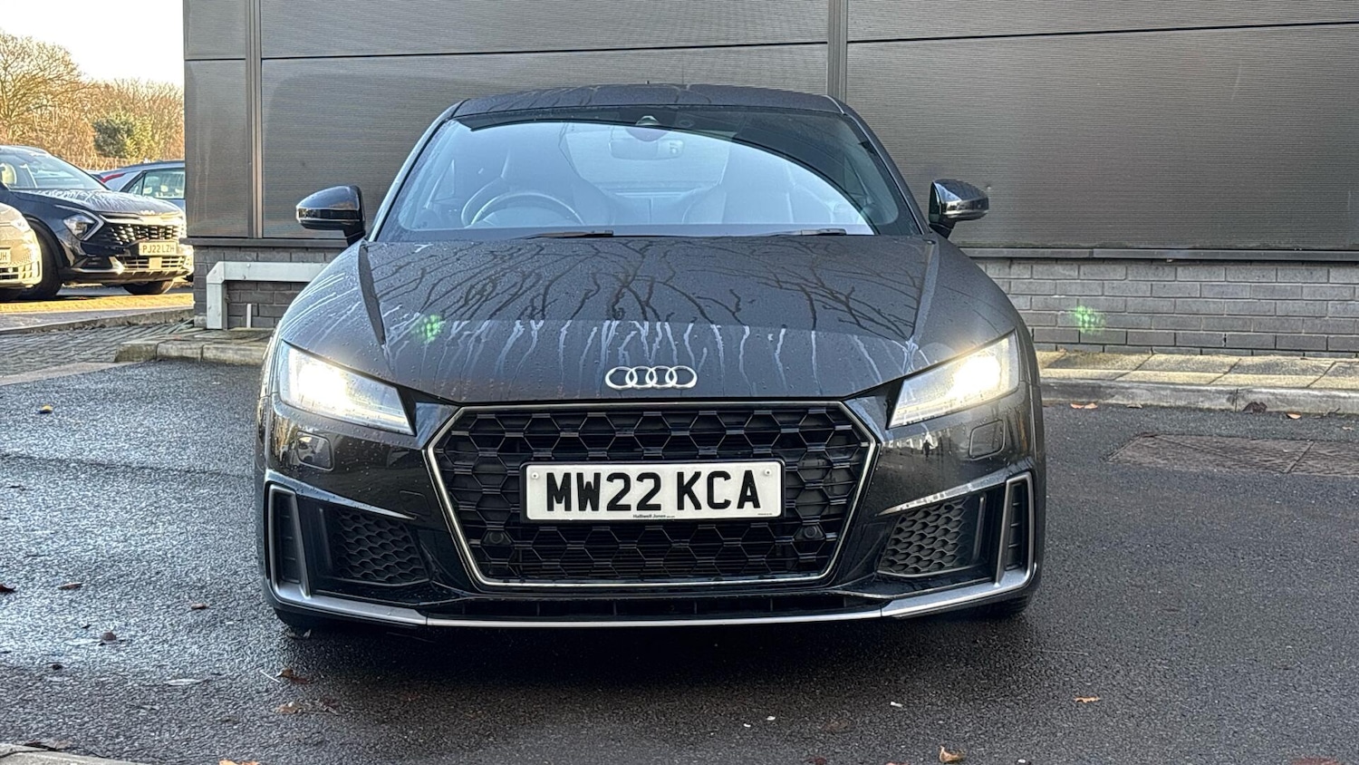 Used Audi TT 2022 for sale - 76772759: Photo 2