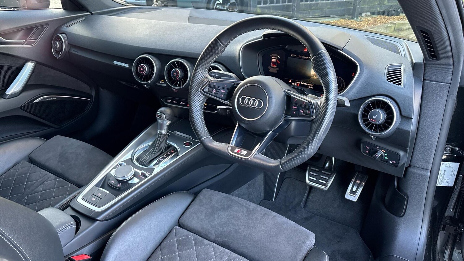 Used Audi TT 2022 for sale - 76772759: Photo 7