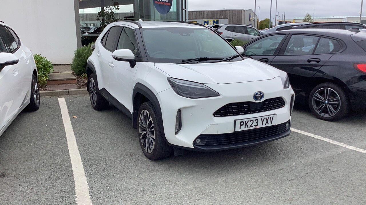 Used Toyota Yaris Cross 2023 for sale - 76824895: Photo 1