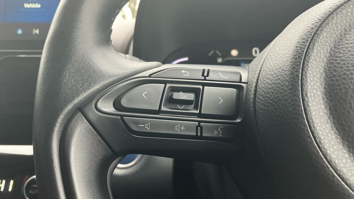 Used Toyota Yaris Cross 2023 for sale - 76824895: Photo 17