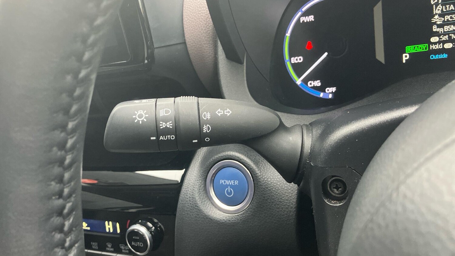 Used Toyota Yaris Cross 2023 for sale - 76824895: Photo 25