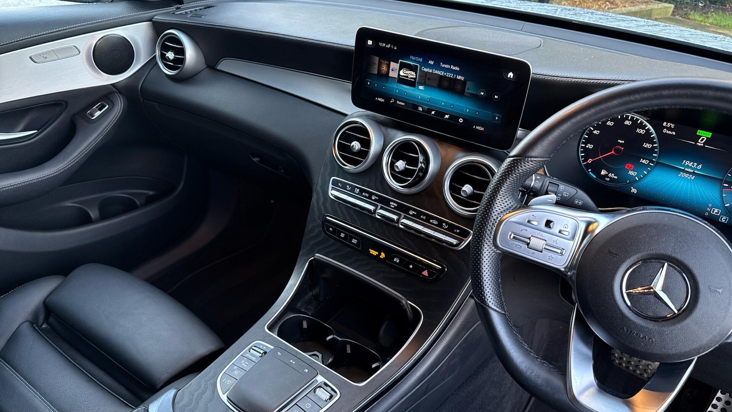 Used Mercedes-Benz GLC 2022 for sale - 76887316: Photo 11