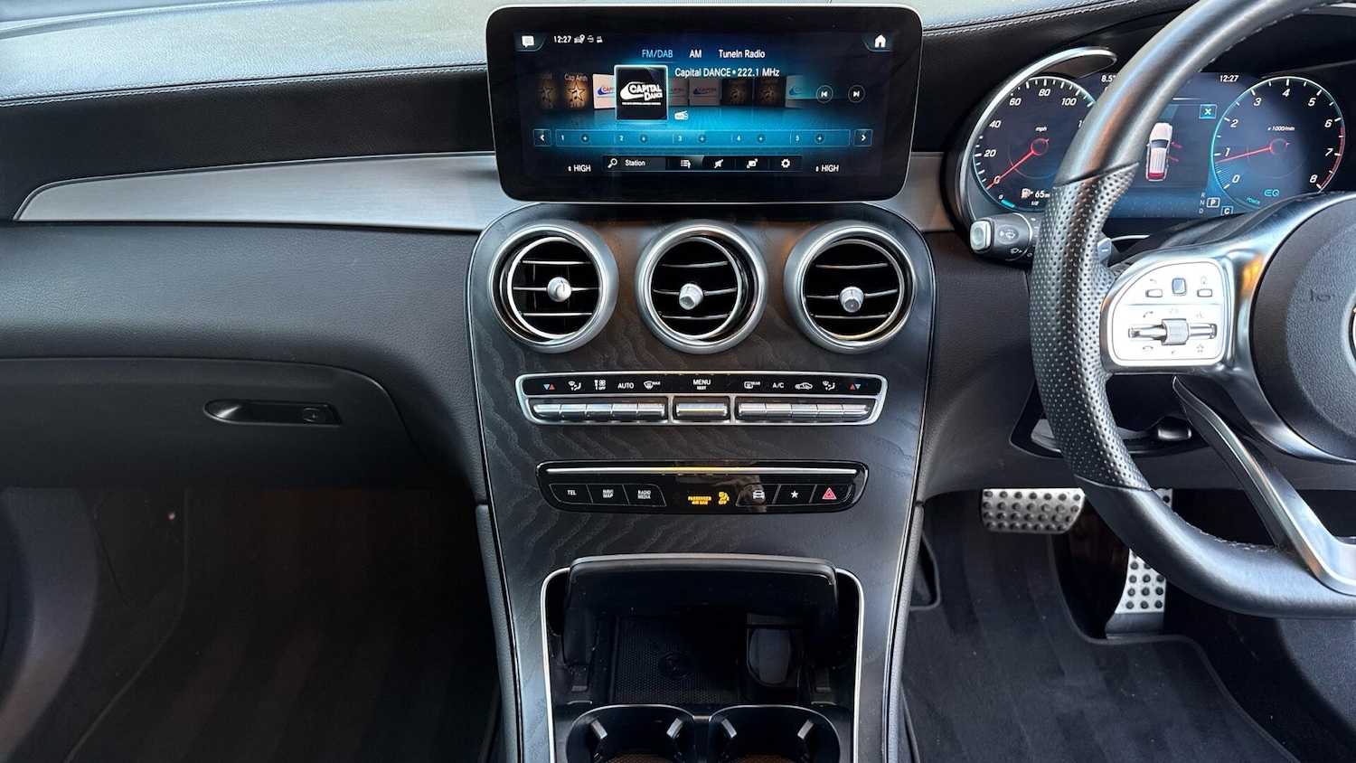 Used Mercedes-Benz GLC 2022 for sale - 76887316: Photo 9