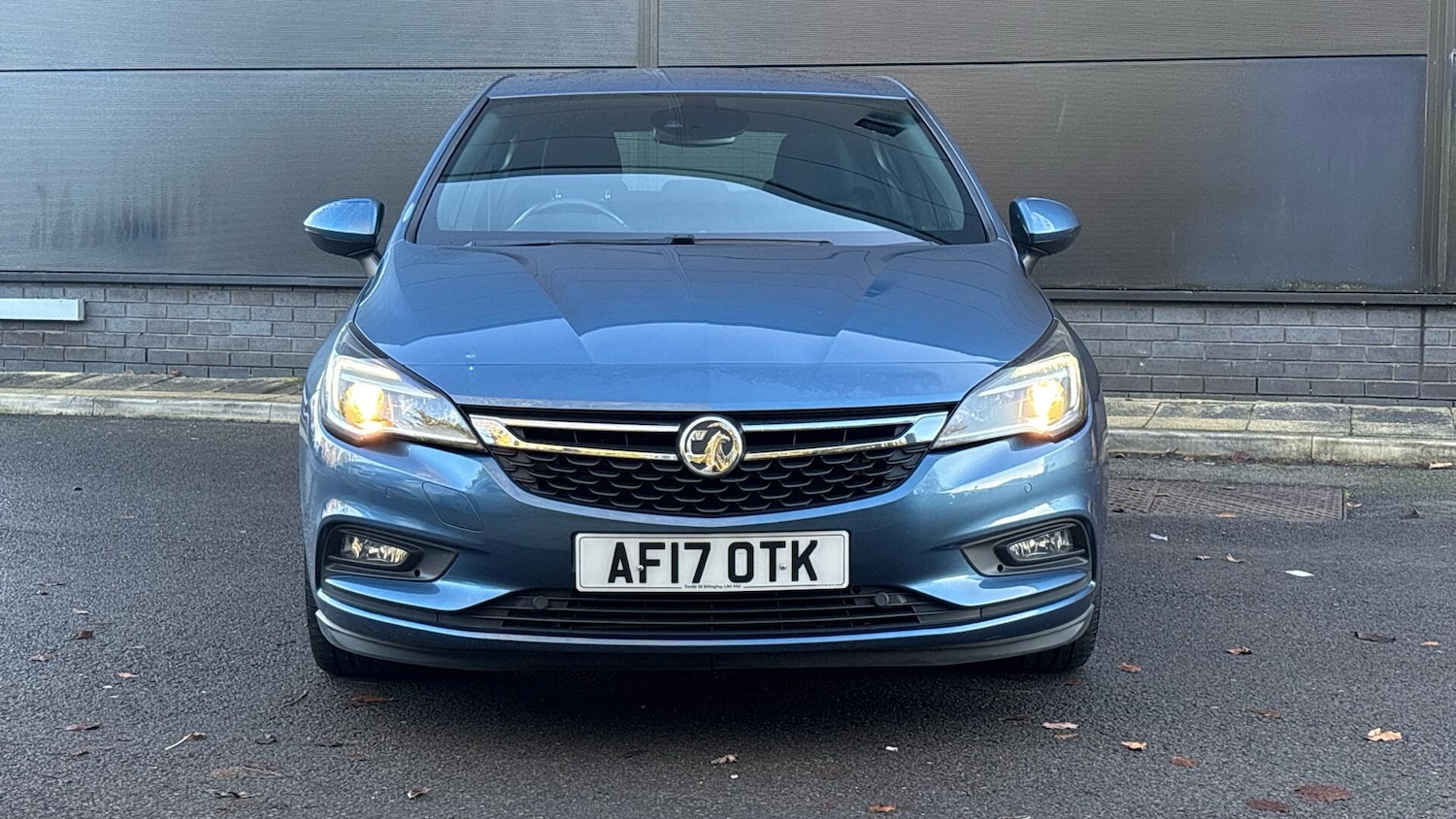 Used Vauxhall Astra 2017 for sale - 76772794: Photo 2