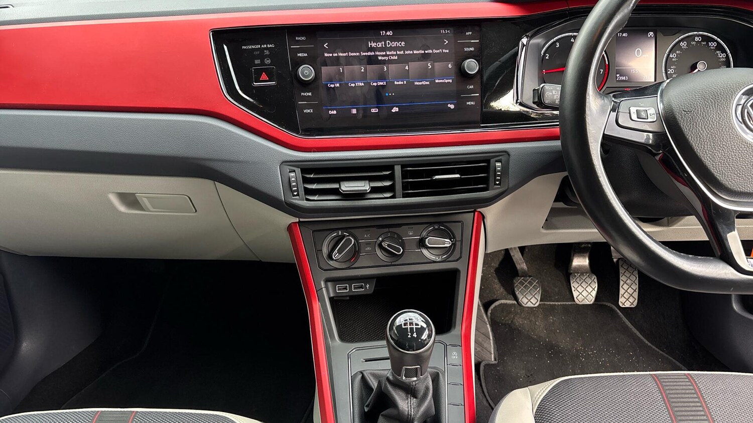 Used Volkswagen Polo 2019 for sale - 76772765: Photo 10