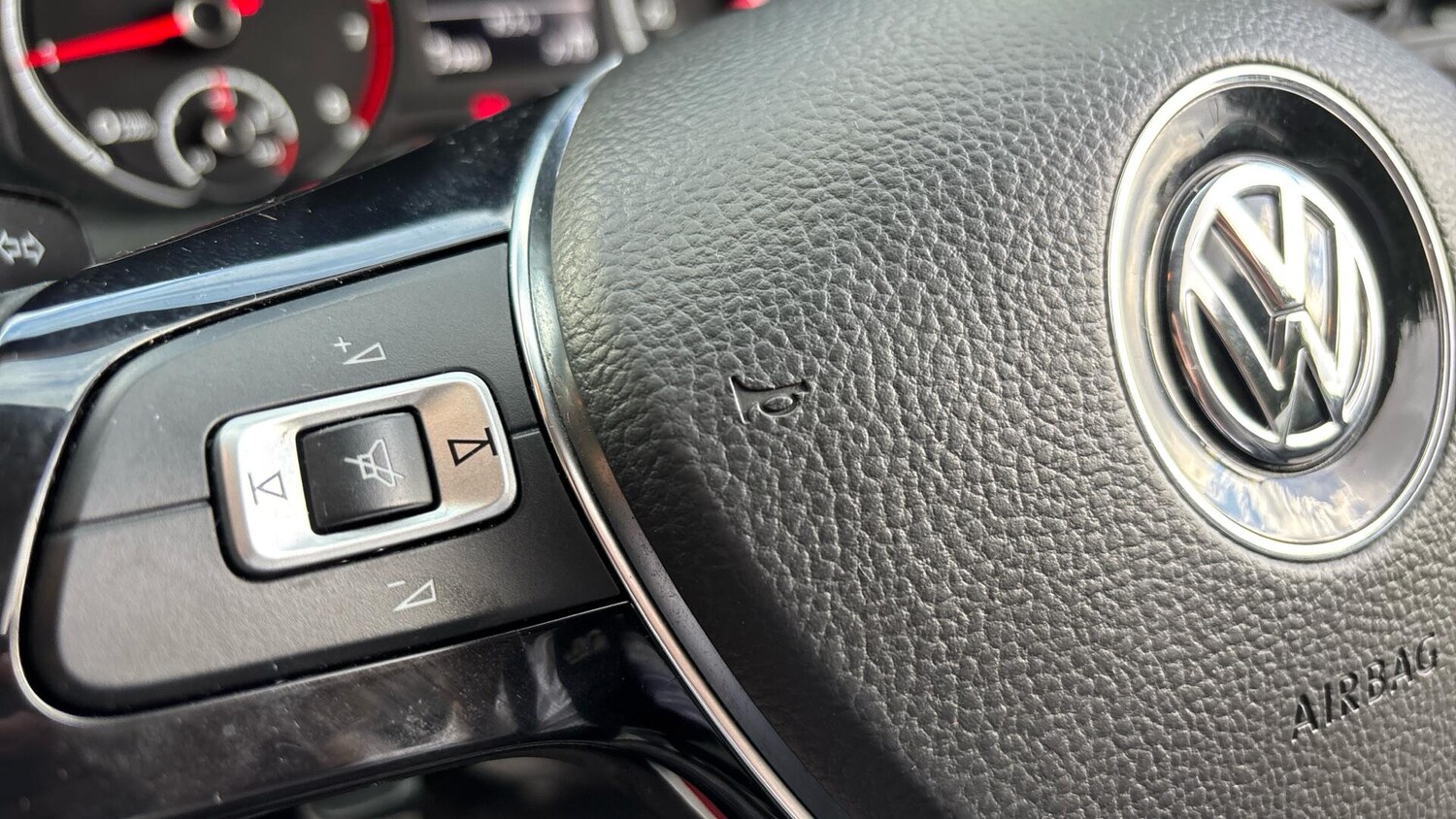 Used Volkswagen Polo 2019 for sale - 76772765: Photo 17