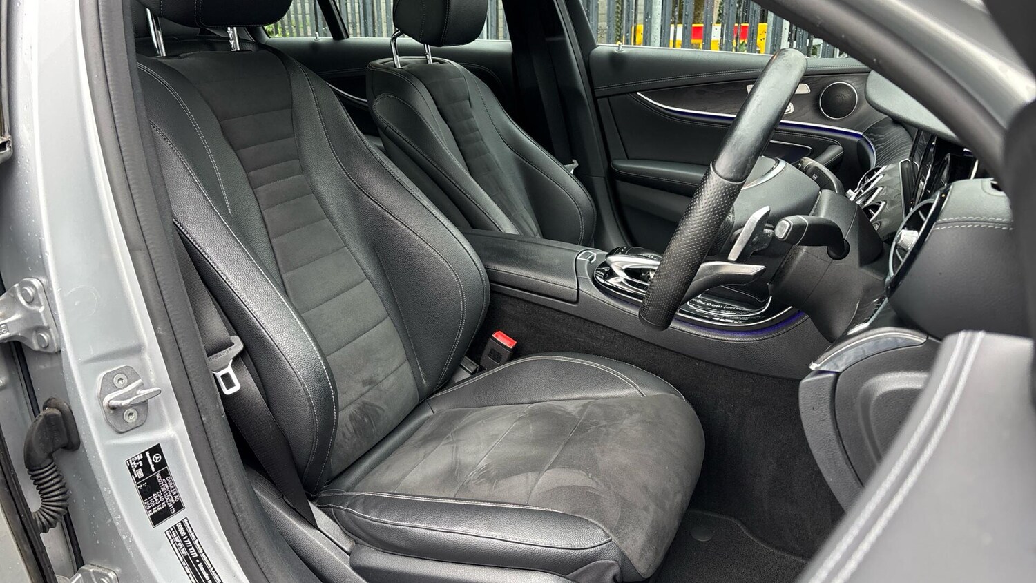 Used Mercedes-Benz E Class 2017 for sale - 76772809: Photo 11